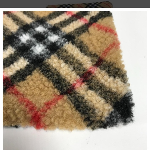 Burberry Fleece Baby Blanket - Picture 7 of 9